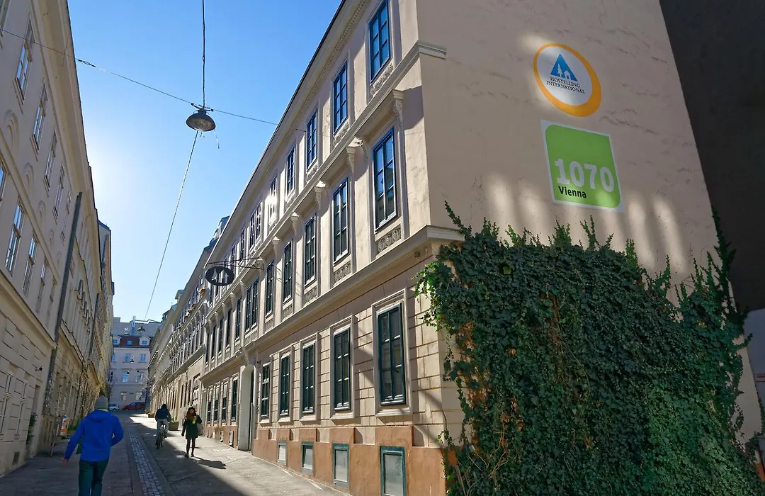 Jugendherberge Wien - Myrthengasse-1